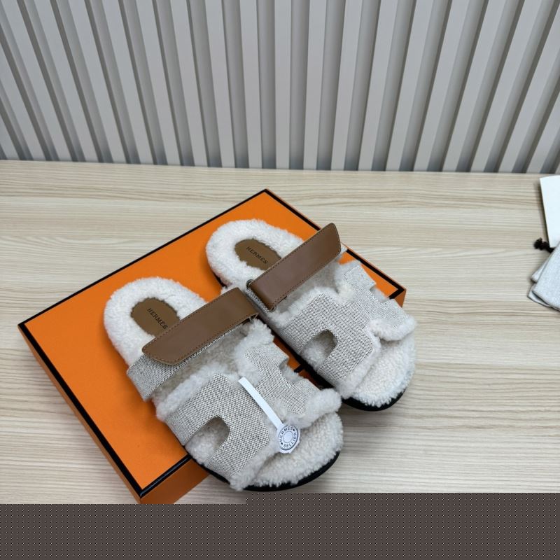 H**mes slippers